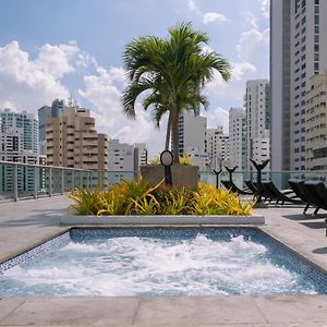 Luxury Ocean View Apartment By Huespedia 1608